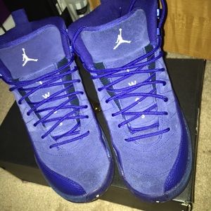 Jordan 12 blue